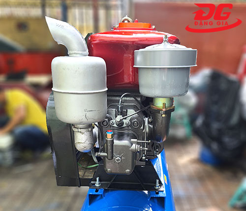 máy nén khí chạy dầu công nghiệp Pegasus  TM-V/12.5 - 300L
